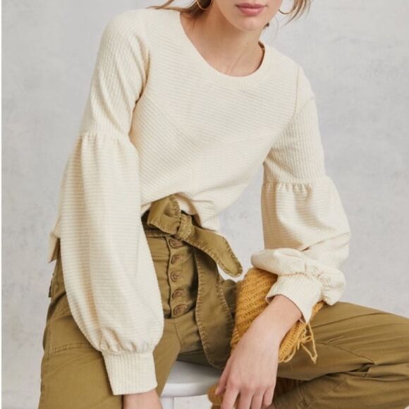 Anthropologie Tops - Anthropologie Mid Cream Textured Balloon
Sleeve Top Size M 202